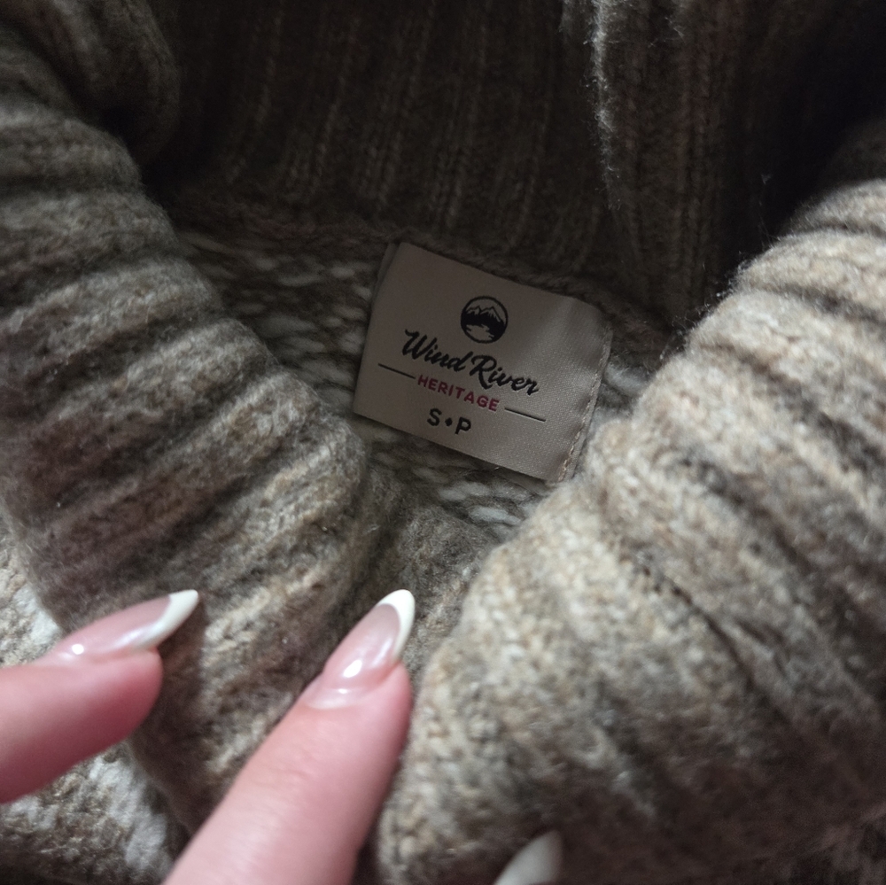 Windriver Tan Turtle Kneck Sweater. Unisex, Brand New Size Small - Picture 3 of 5